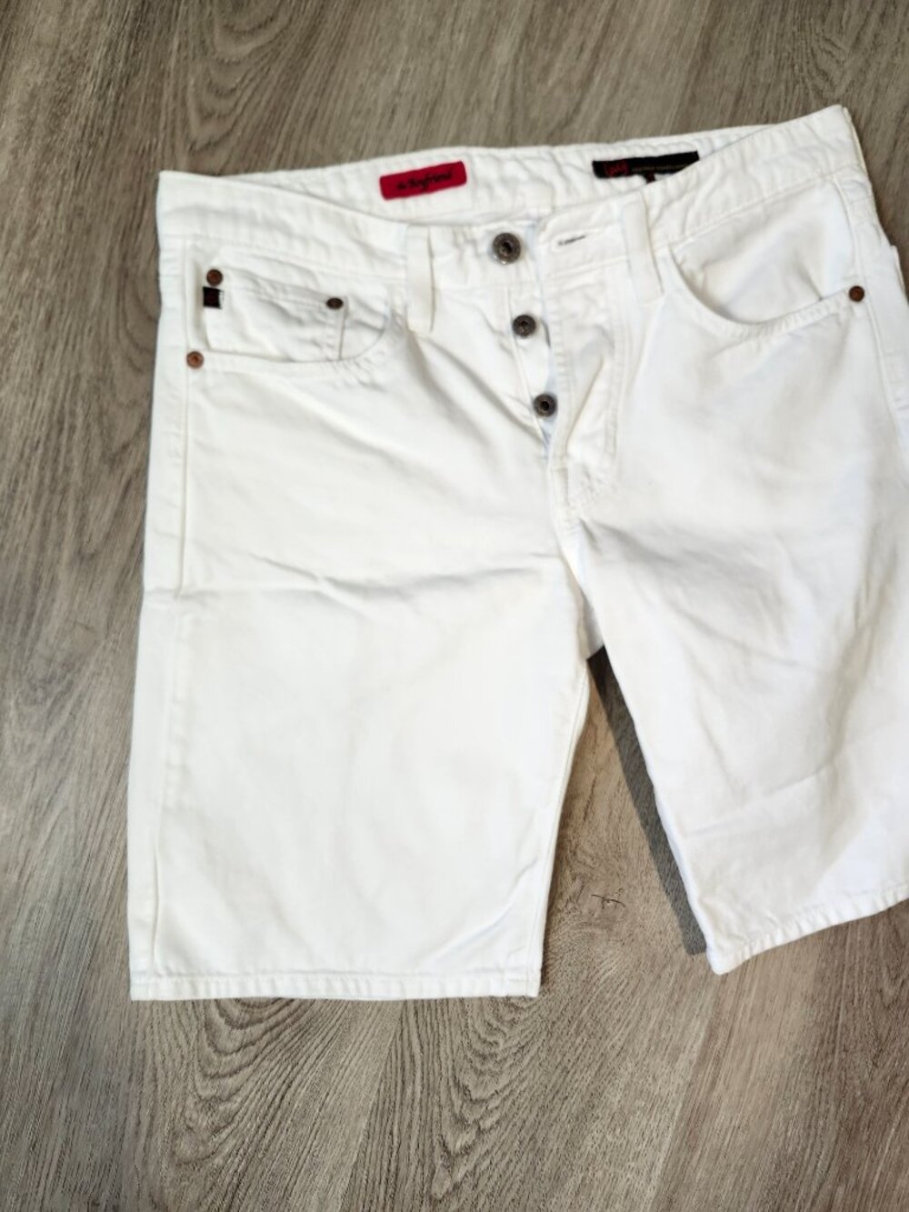 AG Adriano Goldschmied White Boyfriend Bermuda Shorts size 28 - Picture 2 of 11